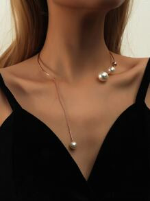 Accessories: Necklaces